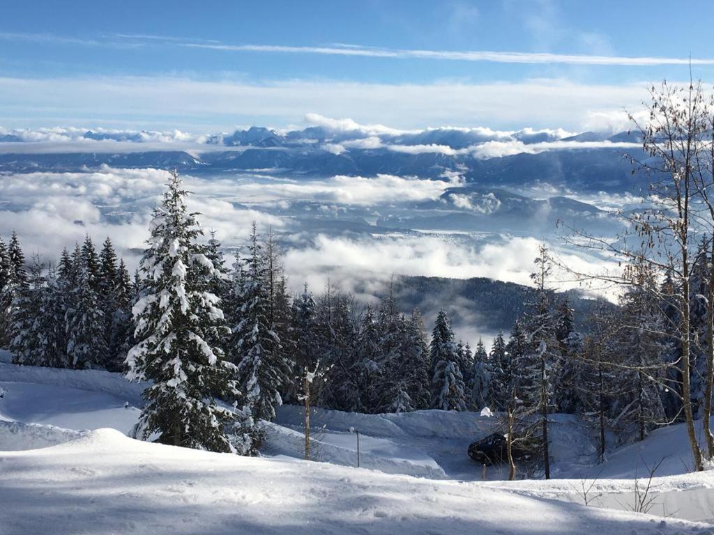 Familienapartment Sonne Und Schnee Kanzelhohe Esterno foto